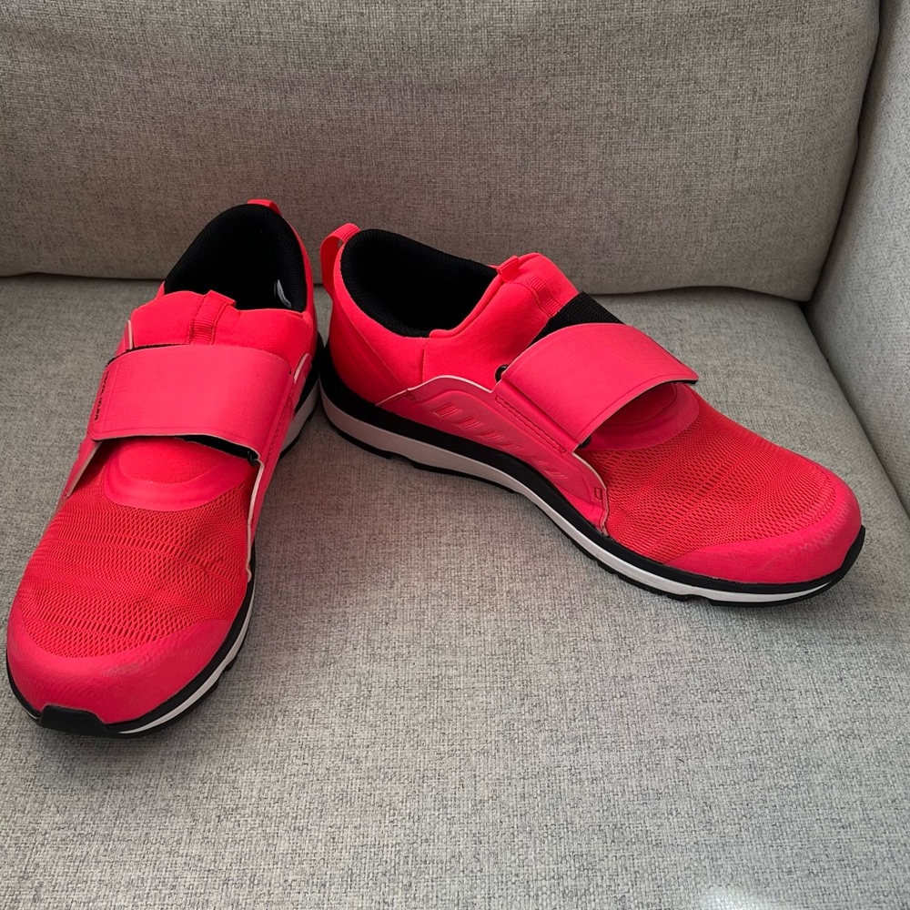 Pearl Izumi Spin Shoes w/ SPD Clips